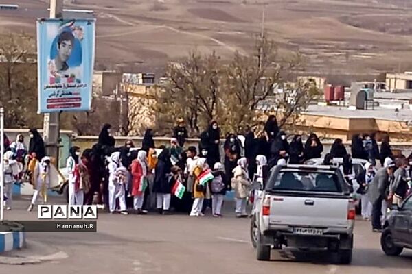 استقبال مردم شهرستان اردل از خانواده شهید محمدعلی کرباسی