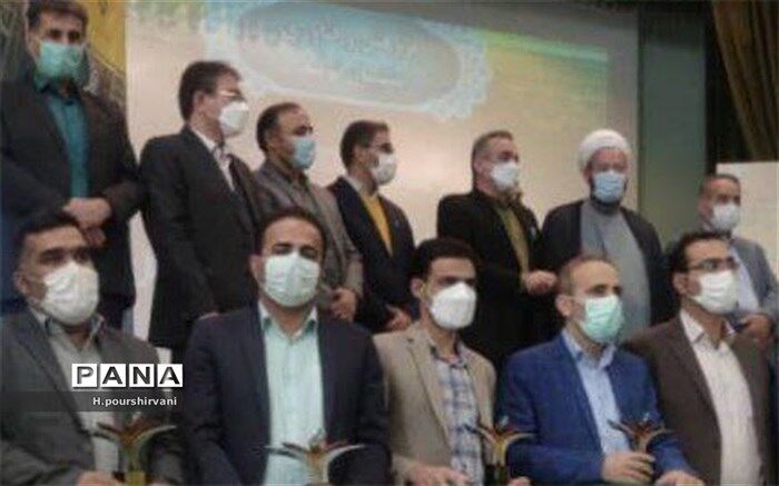 طهماسب شیروانی به عنوان پژوهشگر برتر چهارمحال و بختیاری انتخاب شد