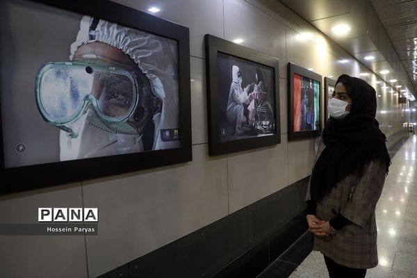 افتتاح نمایشگاه عکس مدافعان سلامت و تقدیر از پرستاران