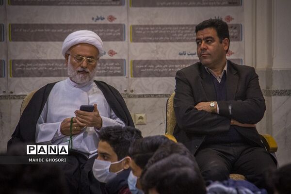 یادواره شهدا در دبیرستان شهدای فرهنگی پردیسان قم