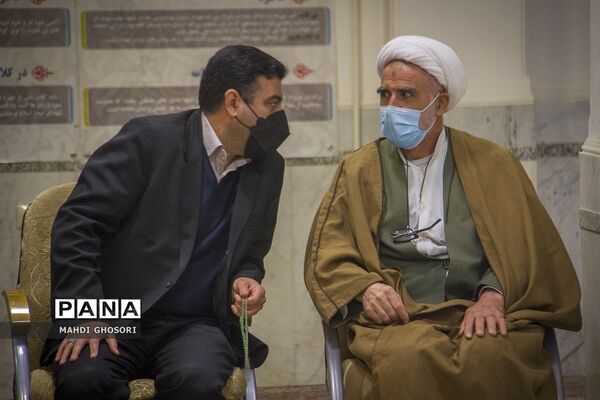 یادواره شهدا در دبیرستان شهدای فرهنگی پردیسان قم