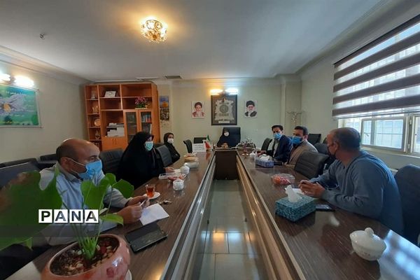 جلسه شورای بهداشت و سلامت در رودهن