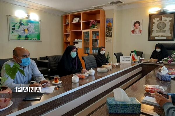 جلسه شورای بهداشت و سلامت در رودهن