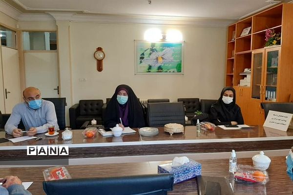 جلسه شورای بهداشت و سلامت در رودهن