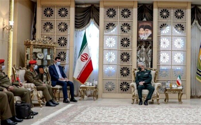 سرلشکر باقری: دیدارهایی با مقامات کشورهای امارات و عربستان داشته‌ایم