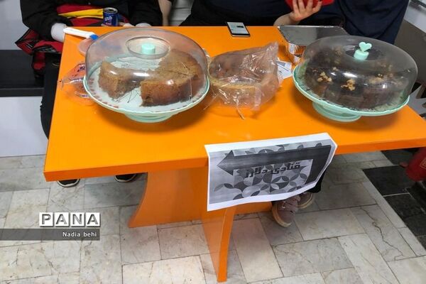 نمایشگاه و فروشگاه صنایع دستی و هنرهای خانگی دانش‌آموزان  در پژوهش سرای دانش‌آموزی شهید خوشبخت بوشهر