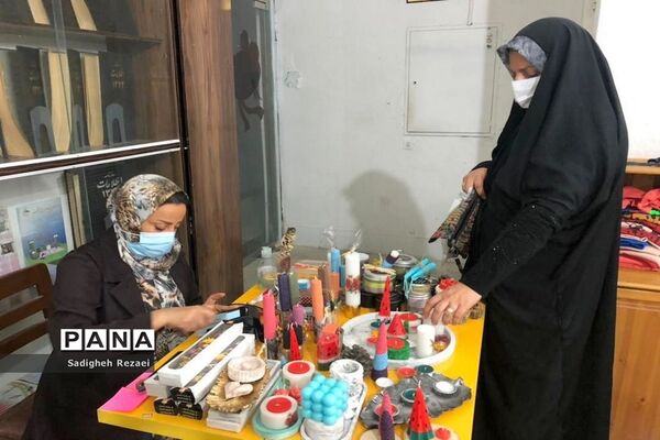 نمایشگاه و فروشگاه صنایع دستی و هنرهای خانگی دانش‌آموزان  در پژوهش سرای دانش‌آموزی شهید خوشبخت بوشهر