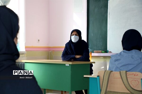 سفر یک روزه مدیرکل آموزش و پرورش آذربایجان‌غربی به شهرستان تکاب