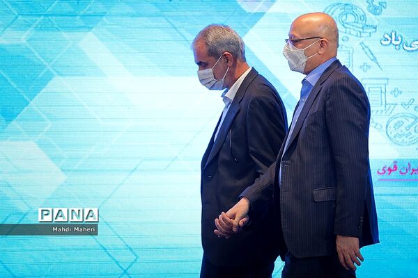 آیین تجلیل از دانش‌آموزان و پژوهشگران برگزیده کشور