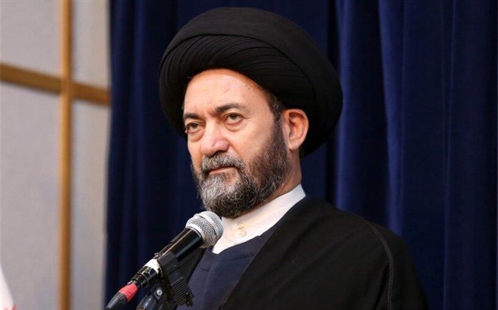 بزرگترین ثروت جامعه، علما، دانشمندان و فرهیختگان هستند