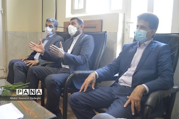 تقدیر و تشکر از کادر درمانگاه شهدای فرهنگی استان بوشهر