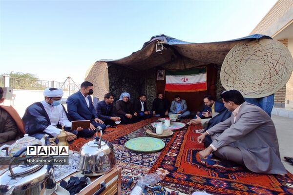 نواختن زنگ هفته قرآن و عترت در حمیدیه