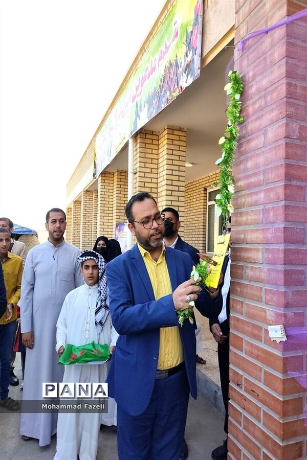 نواختن زنگ هفته قرآن و عترت در حمیدیه