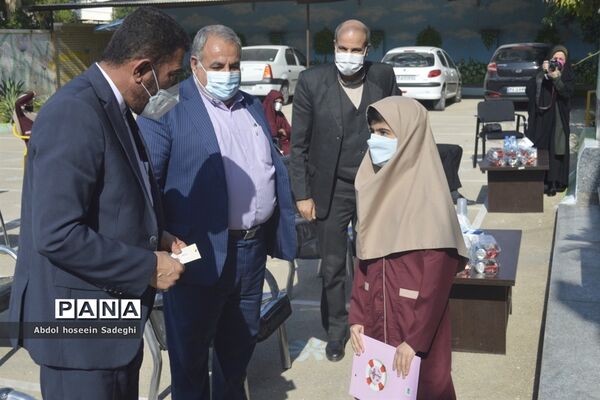 مراسم هفته پژوهش در دبیرستان شاهد شهیده سهام خیام بوشهر
