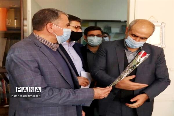بزرگداشت هفته پژوهش و روز پرستار