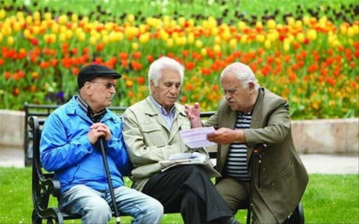 امکان «تعویق سن بازنشستگی معلمان تا ۶۵ سالگی» در لایحه بودجه 1401