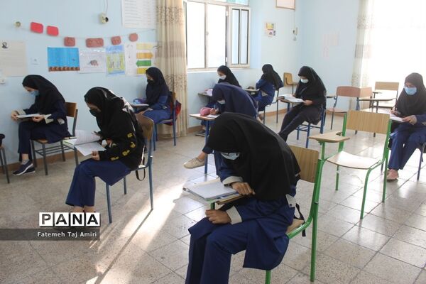 آموزش حضوری در دبیرستان ام ابیها شهرستان بوشهر