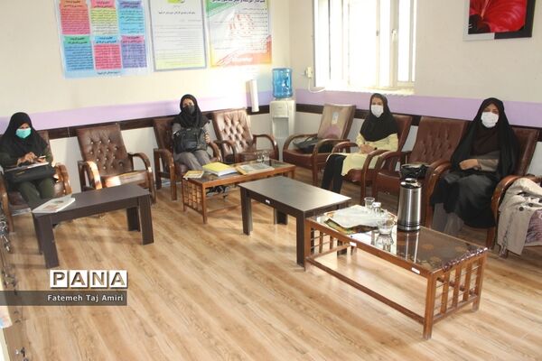 آموزش حضوری در دبیرستان ام ابیها شهرستان بوشهر