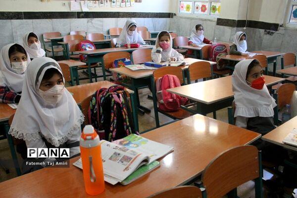 آموزش حضوری در دبستان هیات امنایی معینی