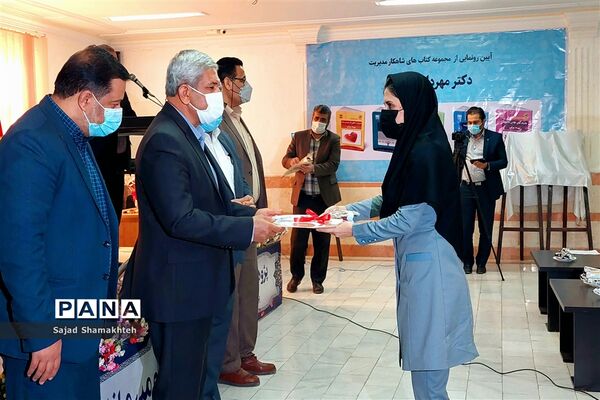آیین تجلیل از پژوهشگران و فناوران برتر آموزش و پرورش ناحیه ۲ اهواز
