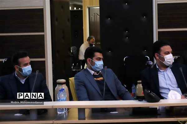 آیین تجلیل از پژوهشگران، فناوران و معلمان پژوهنده آموزش و پرورش آذربایجان شرقی