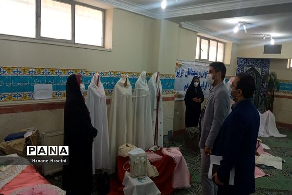 برپایی نمایشگاه چادر نماز و ملزومات جشن تکلیف در شهریار