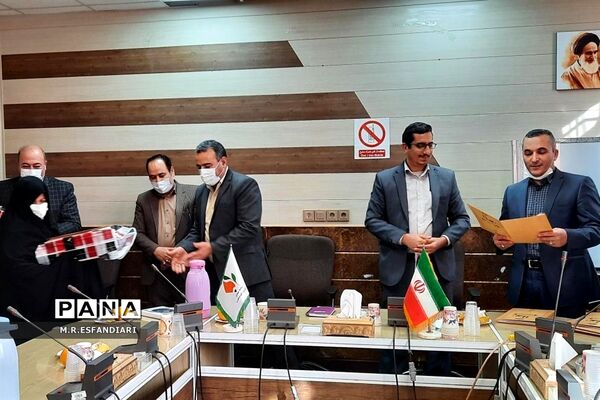 تقدیر از معاونان پرورشی ناحیه یک قم