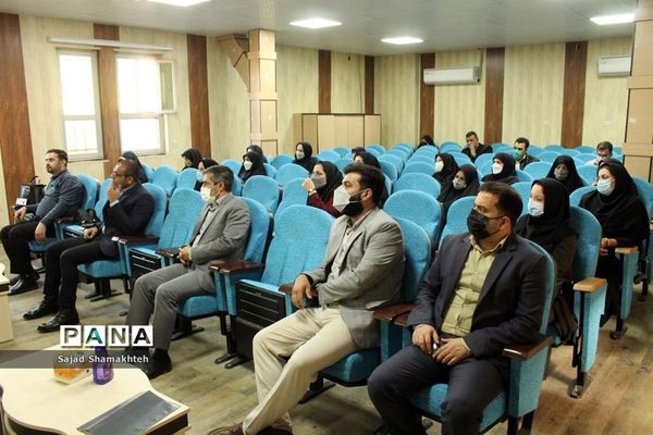 برگزاری نخستین کارگاه آموزشی یکروزه  خبرنویسی و عکاسی خبری در ناحیه سه اهواز