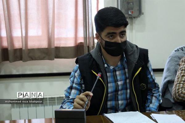 انتخابات مرکزی شورای دانش‌آموزی در محمودآباد