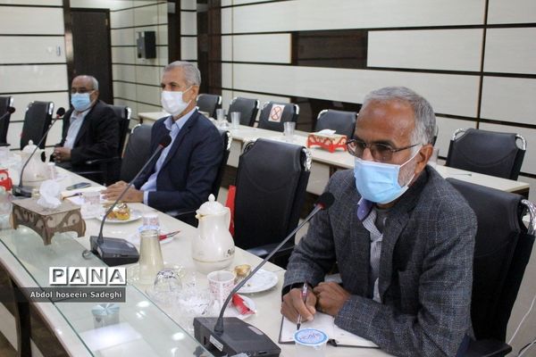 نشست روسای کانون‌های بازنشستگان شهرستان‌ها و مناطق استان بوشهر