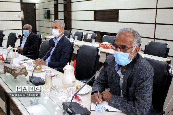 نشست روسای کانون‌های بازنشستگان شهرستان‌ها و مناطق استان بوشهر