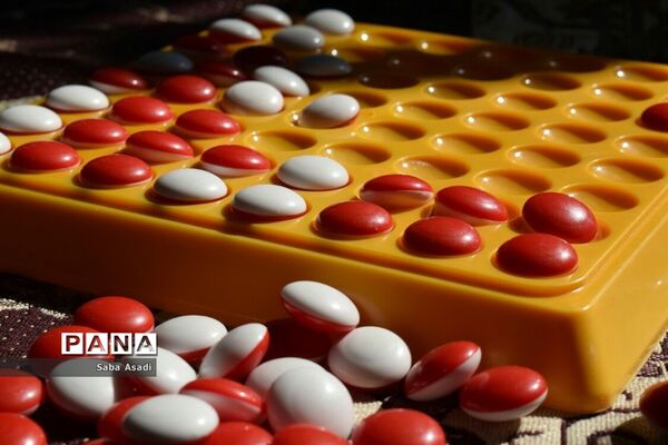 برگزاری مسابقات بازی‌های فکری سرگرمی رویش در شهر گله‌دار