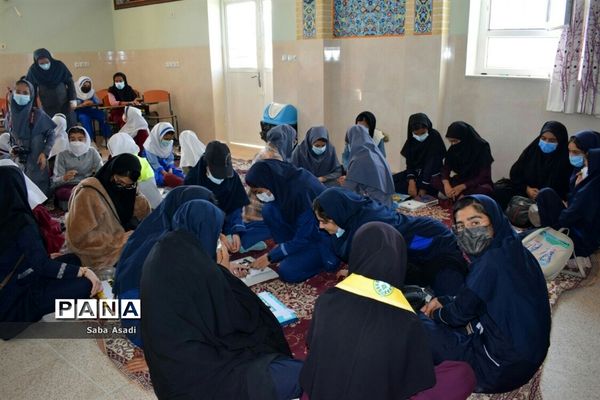 برگزاری مسابقات بازی‌های فکری سرگرمی رویش در شهر گله‌دار