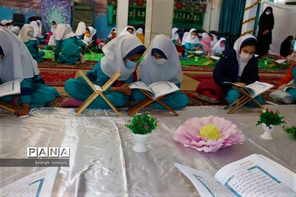 مراسم جشن قرآن در مدارس آباده