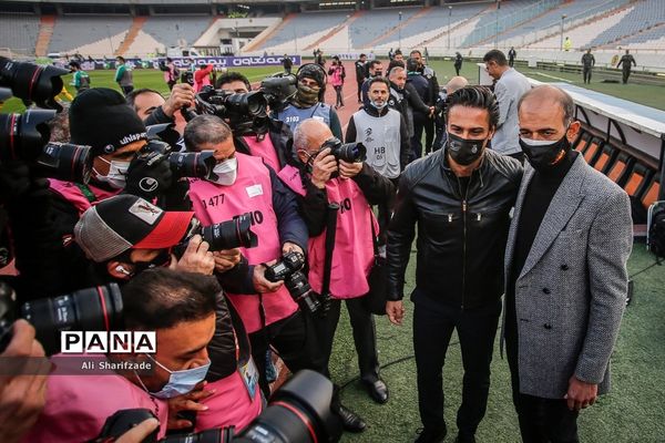 دیدار تیم های استقلال و سپاهان