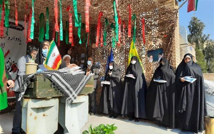 یادواره «لاله‌های روشن» در دبیرستان امامت قم برگزار شد