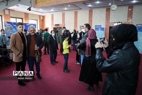 اکران  فیلم «مرد نقره ای»