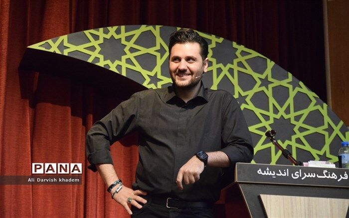 نخبه پروری، از پیدا کردن نخبگان مهم تر است