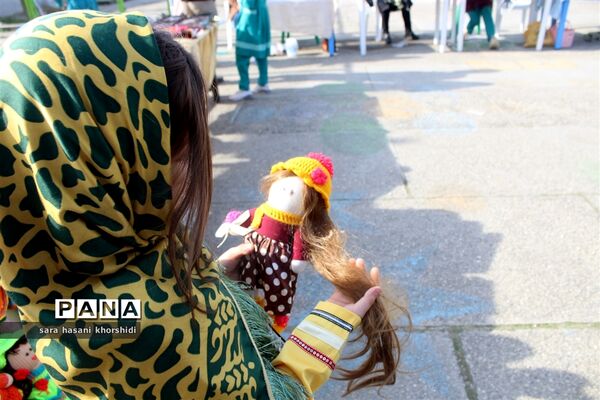 بازارچه صنایع دستی و غذاهای سنتی در دبستان تربیت گلوگاه