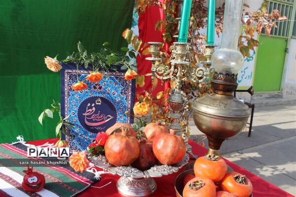 بازارچه صنایع دستی و غذاهای سنتی در دبستان تربیت گلوگاه