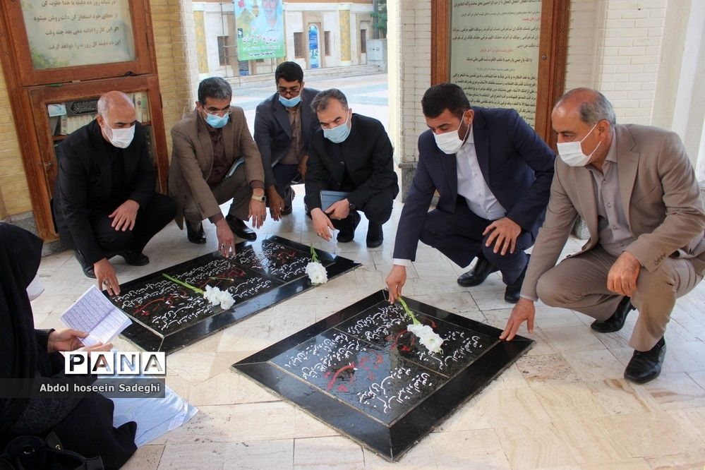 میثاق مسئولان نظام تعلیم و تربیت با شهدای گرانقدر در بوشهر