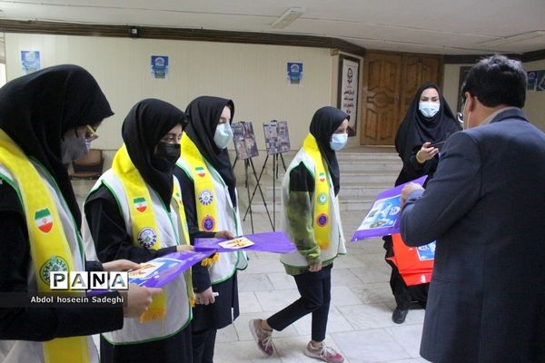 تجلیل از گروه فعال پیشتازان دبیرستان سما شهرستان بوشهر