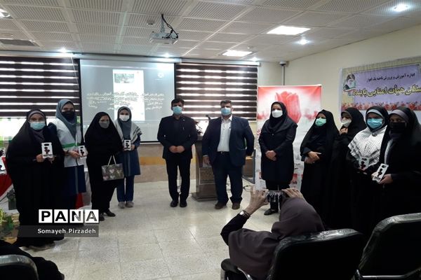 برگزاری یادواره لاله‌های روشن در ناحیه یک اهواز