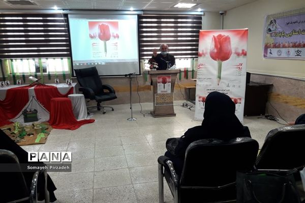 برگزاری یادواره لاله‌های روشن در ناحیه یک اهواز