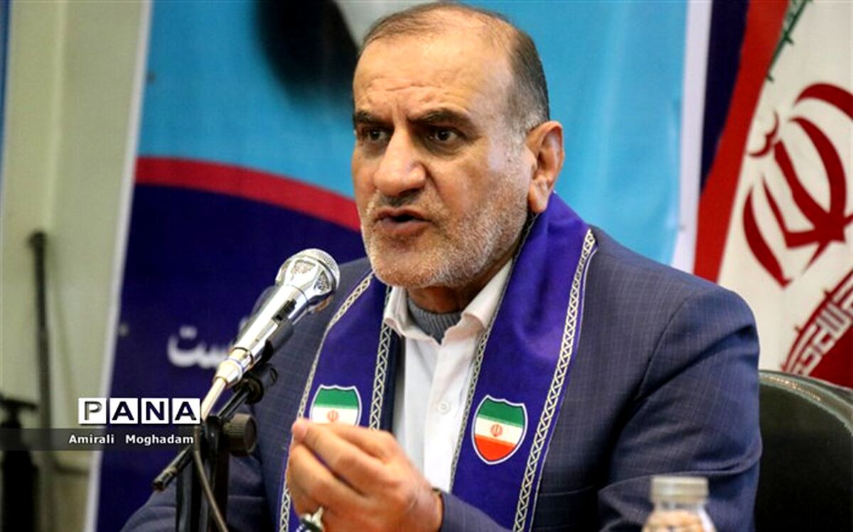 تربیت در سازمان دانش‌آموزی استمراری و سازمان‌یافته است