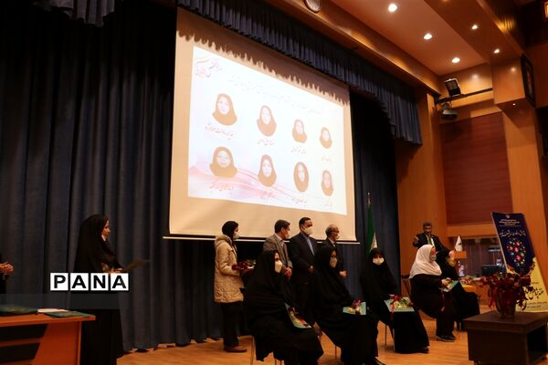 آیین تجلیل و تکریم معلمان و دانش‌آموزان پژوهشگرآموزش و پرورش ناحیه6 مشهد مقدس