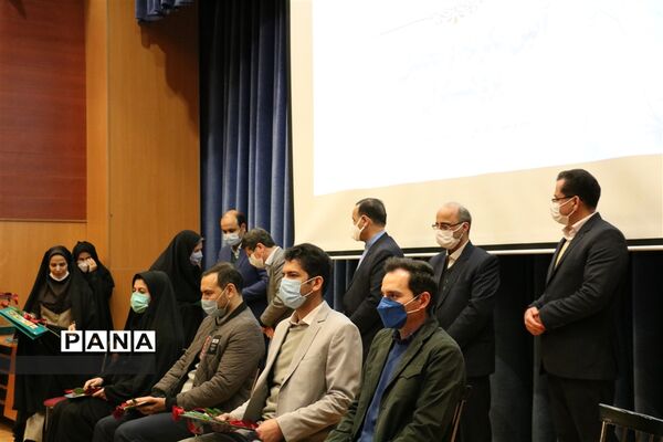 آیین تجلیل و تکریم معلمان و دانش‌آموزان پژوهشگرآموزش و پرورش ناحیه6 مشهد مقدس