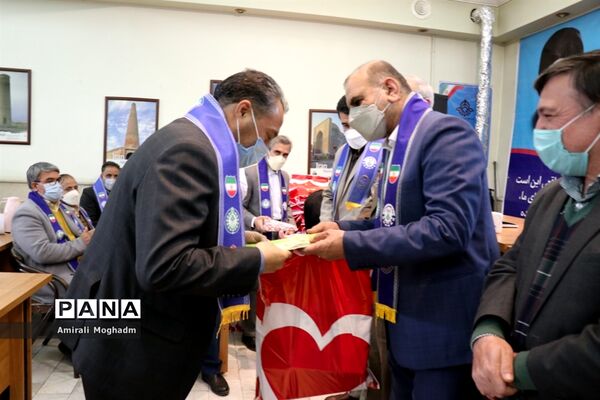 مراسم تجلیل از فعالان سازمان دانش‌آموزی خراسان رضوی(2)