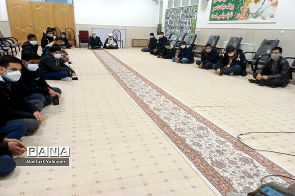 نشست قرارگاهی انجمن اسلامی دانش‌آموزان شهرستان  کاشمر