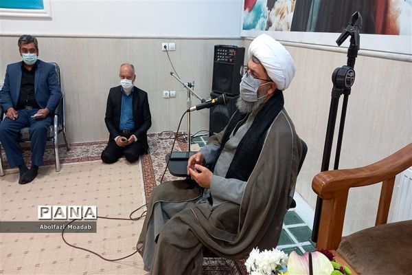 تجلیل از دست اندرکاران حمل و نقل شهرستان کاشمر